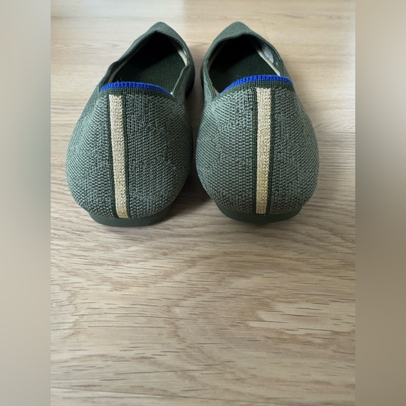 Rothy's Safari Points - Picture 5 of 10